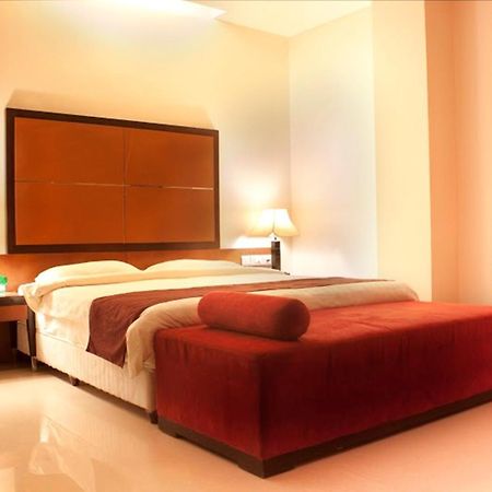 Sara Regency Hotel Kumbakonam Eksteriør billede