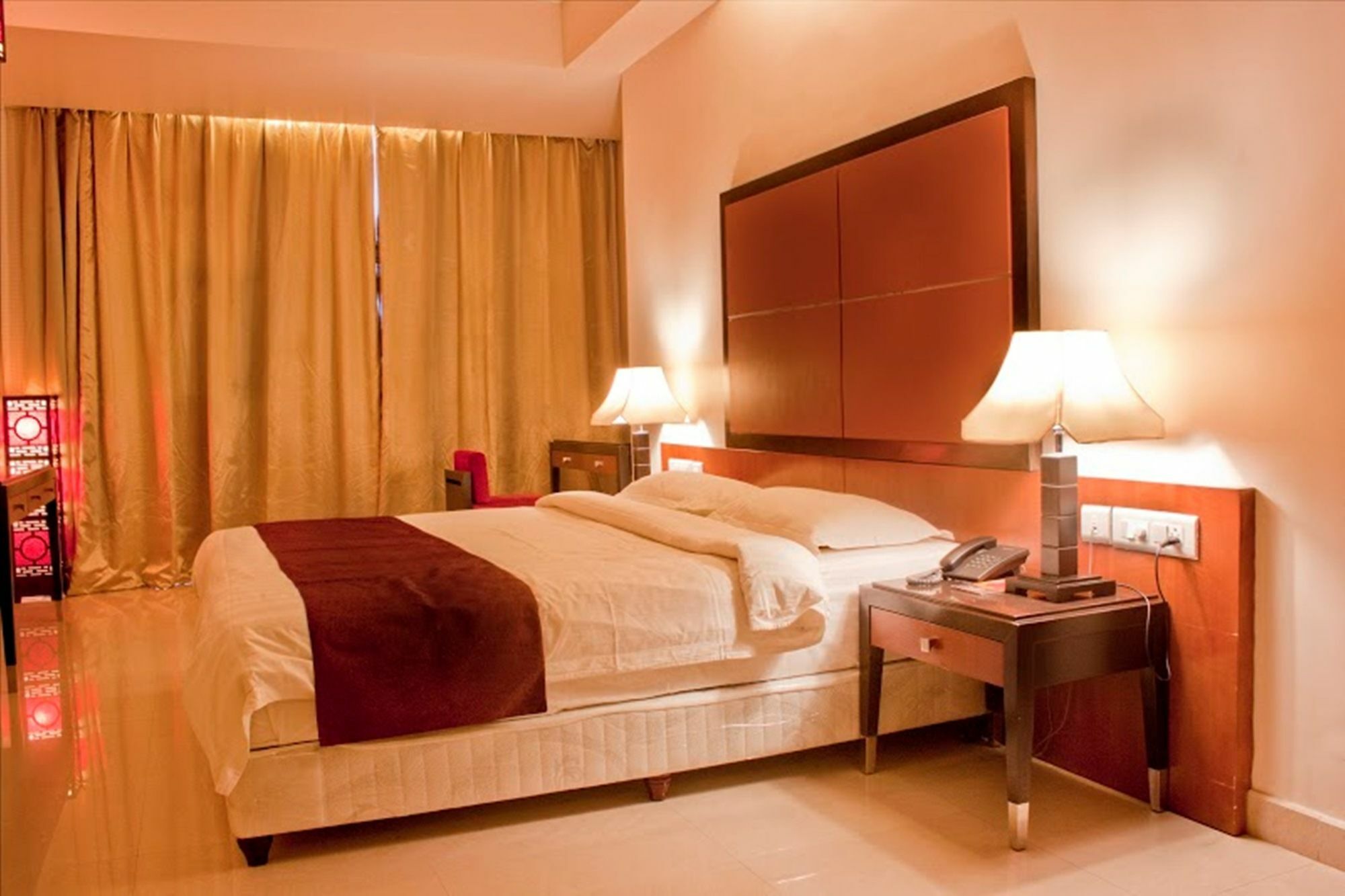Sara Regency Hotel Kumbakonam Eksteriør billede